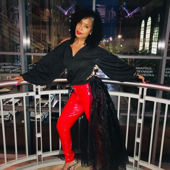 Red pants - Picture 2 of 3